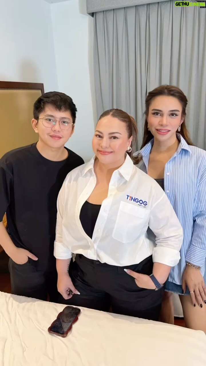 Karla Estrada Instagram - Team Tacloban 🩵🩵🩵