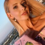Sarah Michelle Gellar Instagram – Getting ready to accept my #judgeharrypregerson award from @salarmysocal Its been awhile since I’ve gotten to play dress up, and doing for it for such a special cause made it that much more amazing. (Not to mention having my daughter and my bestie @alison.greenberg fly cross country to be at my side.) Event pics coming!!