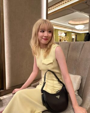 Mei Nagano Instagram - ・
Day 2💛💛💛
@prada 
#PradaSS24
#milanfashionweek