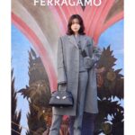 Han Hyo-joo Instagram - @ferragamo
@_maximiliandavis_

#ferragamo
#ferragamoss24