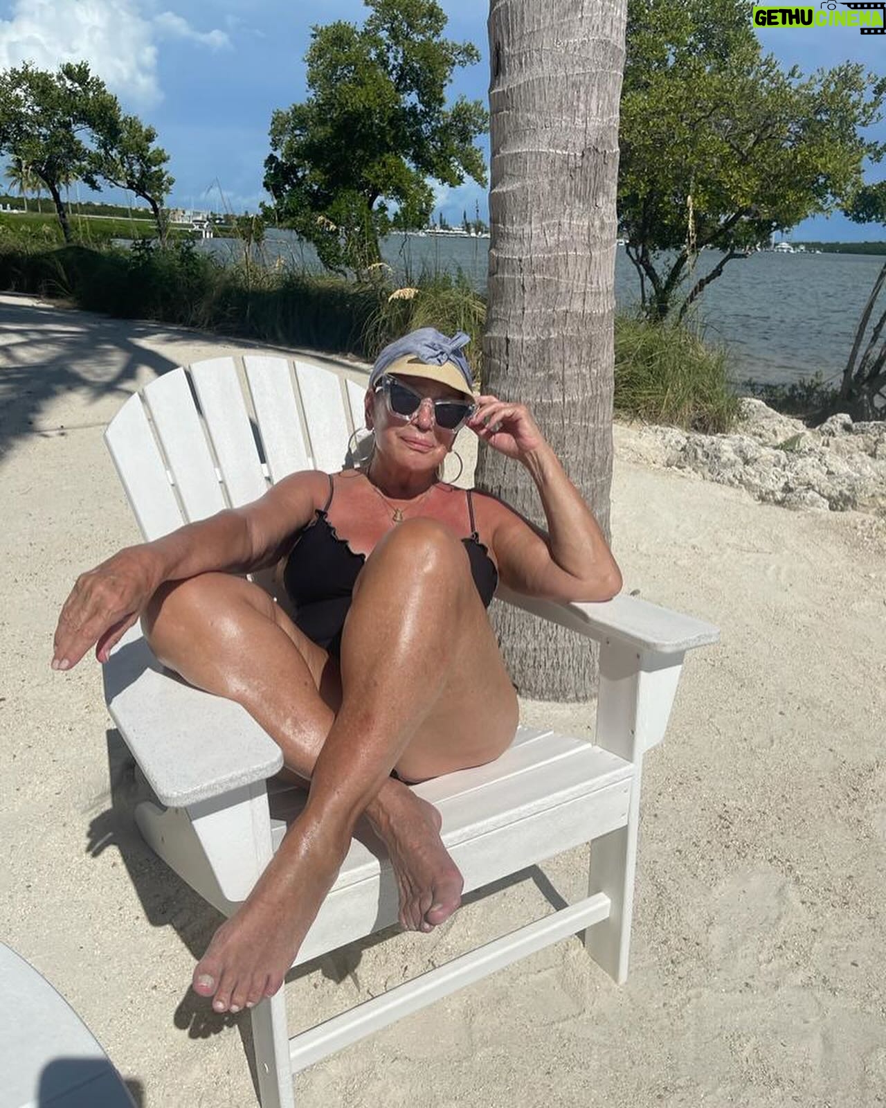 Susana Vieira Instagram - Tô bonita, Maitê? 🌺