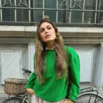 Daniela Calle Instagram - 🇮🇹🥰

1. Lake como   un conjunto vintage que encontramos hace unas semanas
2. Pasta   room service = ❤️‍🔥 
3. Antes del evento al que vinimos a Milan.
4. Ni idea 
5. Encontraron el parecido? 
6.❤️🥰
7. Esperando el tren. (Dato curioso: casi nos subimos a un tren que iba a suiza, en vez de Milan🤦🏻‍♀️) 
8.🍉