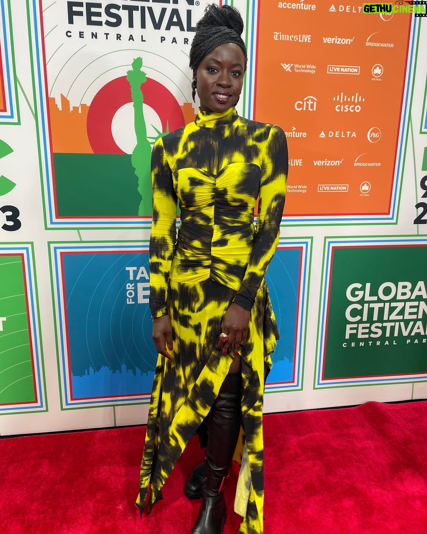 Danai Gurira Instagram - I can’t quite describe the powerful feeling being with fellow global citizens on Saturday gave me. Everyone in attendance at #GlobalCitizenFestival was united to see the end of extreme poverty across the globe. Global Citizens like you and me have taken over 3 million actions, including monumental pledges to prioritize human rights for women and girls, an area near and dear to my heart. There are still millions of people who need help in this fight, and it is imperative that we amplify this mission with as many as we can.
It was so great to announce the progress of the pledge made by #Verizon to help young students have the tech they need to learn at the highest level with the CEO of Verizon @hansvestberg and the outstanding eighth grade Verizon Innovative Learning students Angie and Naoki.
It also was incredible to share the stage with Ineza Umuhoza Grace— an astounding young Rwandan female environmentalist who has made real and powerful strides to hold world leaders accountable for the carbon footprint they create. On stage she called for climate action and announced youths' demands ahead of @cop28uaeofficial launched by @lossanddamageyouthcoalition. Be sure to sign her petition that insists on taking the burden off of more vulnerable nations and giving it to the nations that create the largest negative impact on the environment: https://www.globalcitizen.org/en/action/cop28-demands/
Let's keep using our collective voices to highlight these issues and face them as a global community, together.