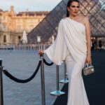 Karla Souza Instagram - Lancôme x Louvre @lancomeofficial #lancomemx #lancomexlouvre 

Dress @andrespajon