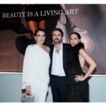 Karla Souza Instagram - Lancôme x Louvre @lancomeofficial #lancomemx #lancomexlouvre 

Dress @andrespajon