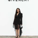 Antonia Gentry Instagram - merci @givenchy 🖤🖤🖤

hair: @themartyharper 
makeup: @misha212