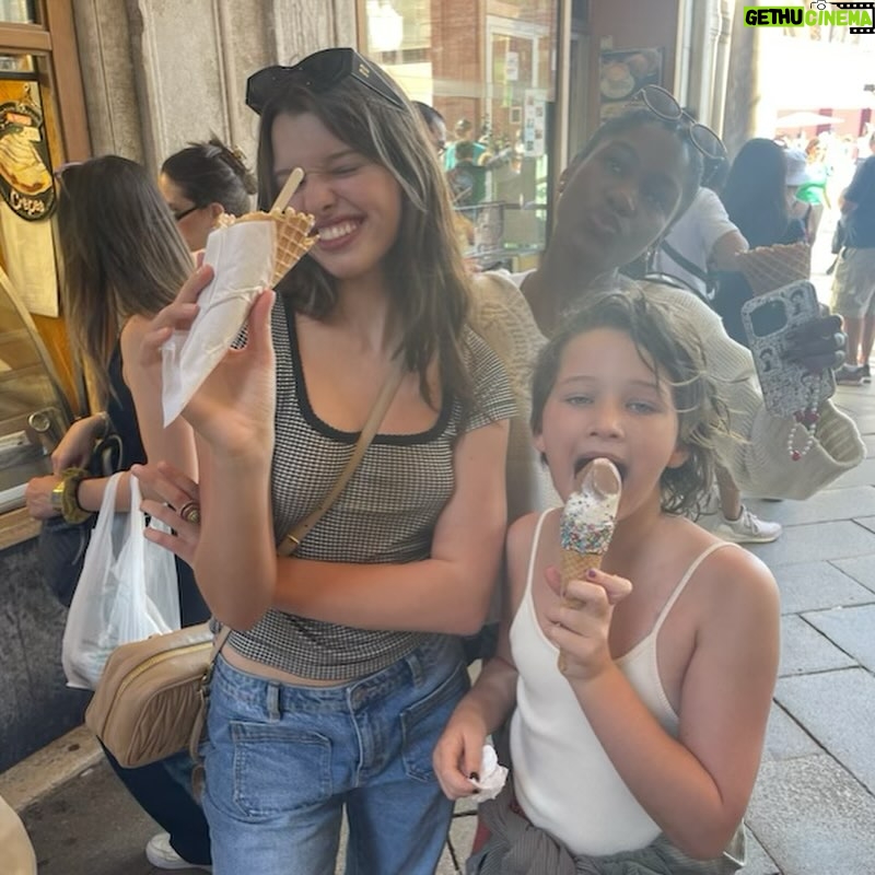 Milla Jovovich Instagram - So here’s the moment no one’s been waiting for. But I finally got some of my favorite shots from our trip to #venicefilmfestival for @amfar! Warning, I might add a few in the next couple of days as stand alones, but this is the main dump. We swept across the canals in boats, took gondola rides with our kids for the first time and ate some insanely amazing food along the way. We stopped at the @guggenheim_venice which was truly the highlight of the trip. To see my kids so intrigued and inspired by all the post modern art completely justified them missing their first day of school. I’m a true believer that real like experience trumps anything you read in a textbook and to have my 8 year old tell me that her favorite paintings were made by Tanguy was a pivotal point in my parenting journey. It was truly unforgettable on so many levels. So I’ll shut up now and let you swipe to experience the beauty of Venice. Enjoy!