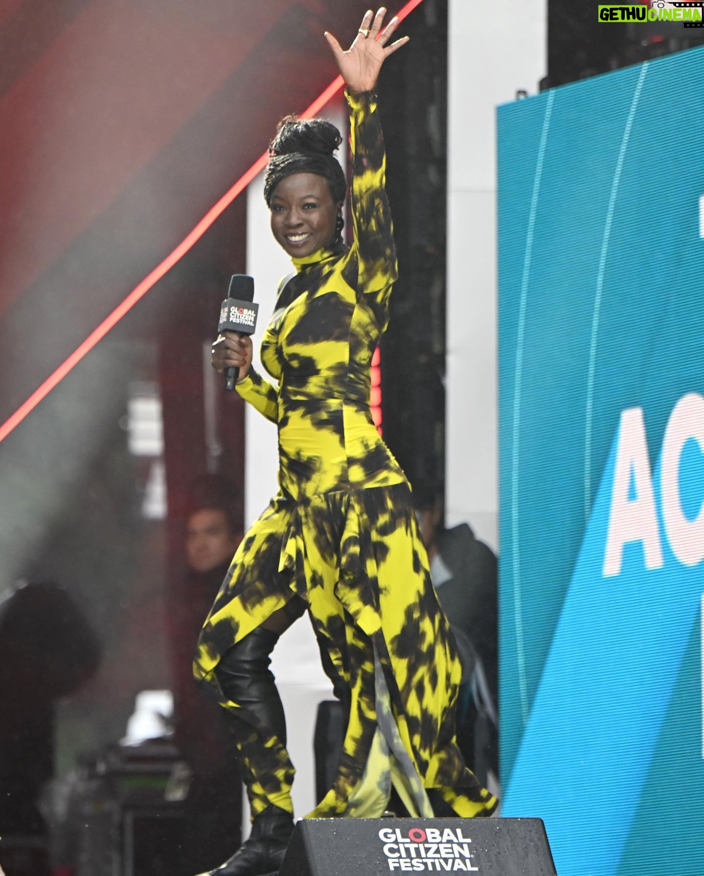 Danai Gurira Instagram - I can’t quite describe the powerful feeling being with fellow global citizens on Saturday gave me. Everyone in attendance at #GlobalCitizenFestival was united to see the end of extreme poverty across the globe. Global Citizens like you and me have taken over 3 million actions, including monumental pledges to prioritize human rights for women and girls, an area near and dear to my heart. There are still millions of people who need help in this fight, and it is imperative that we amplify this mission with as many as we can.
It was so great to announce the progress of the pledge made by #Verizon to help young students have the tech they need to learn at the highest level with the CEO of Verizon @hansvestberg and the outstanding eighth grade Verizon Innovative Learning students Angie and Naoki.
It also was incredible to share the stage with Ineza Umuhoza Grace— an astounding young Rwandan female environmentalist who has made real and powerful strides to hold world leaders accountable for the carbon footprint they create. On stage she called for climate action and announced youths' demands ahead of @cop28uaeofficial launched by @lossanddamageyouthcoalition. Be sure to sign her petition that insists on taking the burden off of more vulnerable nations and giving it to the nations that create the largest negative impact on the environment: https://www.globalcitizen.org/en/action/cop28-demands/
Let's keep using our collective voices to highlight these issues and face them as a global community, together.