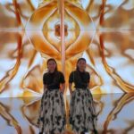 Nicole Wallace Instagram – Visiting the amazing Exhibition opening #JadoreDior
#FlowersAreGold x @diorbeauty ✨