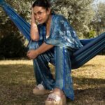 Hend Sabry Instagram – “If the Olive Trees knew the hands that planted them, Their Oil would become Tears.”
Mahmoud Darwish
Wearing @secondchanceonline 
Photo by @hamdi_van_buuren 
MUA and hair @wissem.yahyaoui.5
