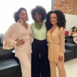 Juliana Alves Instagram - Que evento importante. 
Como disse na mesa em que participei, essa realização faz parte de sonhos antigos que estamos realizando. 
Nossa potência, criatividade, engajamento e alegria pra continuar abrindo os caminhos pro futuro que queremos e estamos construindo. 
Parabéns a todos os envolvidos! Que orgulho! 
#NegritudesGlobo #Negritudes2023
