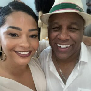 Juliana Alves Instagram - Que evento importante. 
Como disse na mesa em que participei, essa realização faz parte de sonhos antigos que estamos realizando. 
Nossa potência, criatividade, engajamento e alegria pra continuar abrindo os caminhos pro futuro que queremos e estamos construindo. 
Parabéns a todos os envolvidos! Que orgulho! 
#NegritudesGlobo #Negritudes2023