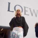 Nicole Wallace Instagram – @loewe @jonathan.anderson 🩶