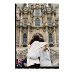 Claudia Salas Instagram – 1. Compañera de vida, de camino y de todas las veces que me he tropezado.
2. Hogar. (En mayúscula y negrita)
3. Laia hace unas fotos increíbles.
4. Laia hace una fotos…
5. Laia hace…
6. El camino te da lo que necesitas (gracias Ruth).
7. Mi vida en una foto. Literal. 
8. Gracias a Elena, una trabajadora que sin conocerme me ayudó a terminar todos los “check” de mi lista.
9. Sueño, frío y ganas.
10. Los ojos con los que la miro. (Laísmos a parte).

No se pueden poner más fotos y las que no están me las guardo para mi y para todas las zapas de caña alta y baja que caminaron conmigo. Incluso los que no dejaban huella.