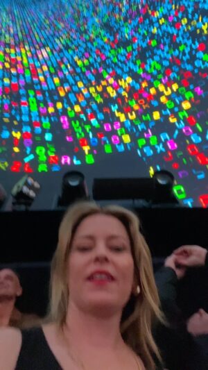 Elizabeth Banks Instagram - @spherevegas @u2 epic night