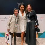 Juliana Alves Instagram - Dia de compromisso importante em São Paulo! 
Tive a alegria de estar com a Disney na EXPOCINE anunciando as novas produções internacionais e nacionais para os exibidores, em especial o nosso filme Sequestro do Voo 375, produção da Escarlate com direção de Marcos Baldini. 
Um filme que traz algo de novo na produção de cinema nacional! 
Aguardem!

#vivaocinemanacional