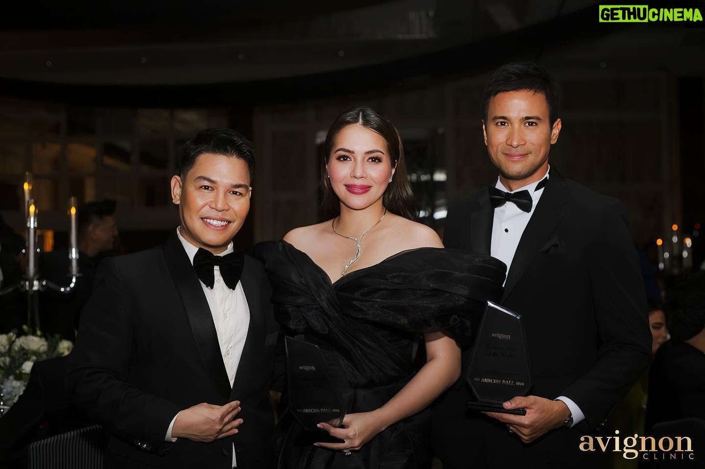 Julia Montes Instagram - The female awardee for Radiant Skin of the Night is Julia Montes as she glows with youthful skin and a well-toned, pampered body.
One highlight of the evening was the awarding of Avignon Radiant Skin of the Night. The Male awardee is none other than Sam Milby.
#AvignonClinic
#ExperienceAvignon
#ABSCBNBall2023