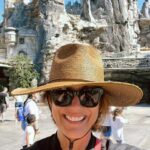 Kate Walsh Instagram - Throwing it back to my some of my happiest moments on the happiest place on earth ✨ As u can see…not much has changed 😏💖🎡 @Disneyland @DisneyParks #FBF