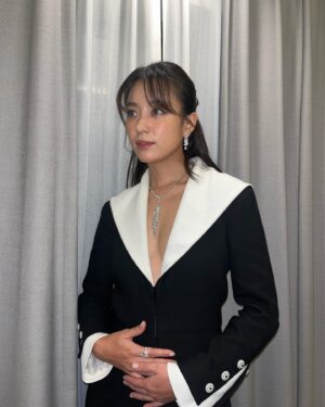 Han Hyo-joo Instagram - 안녕 부산 👋🏻

28th BUSAN INTERNATIONAL FILM FESTIVAL