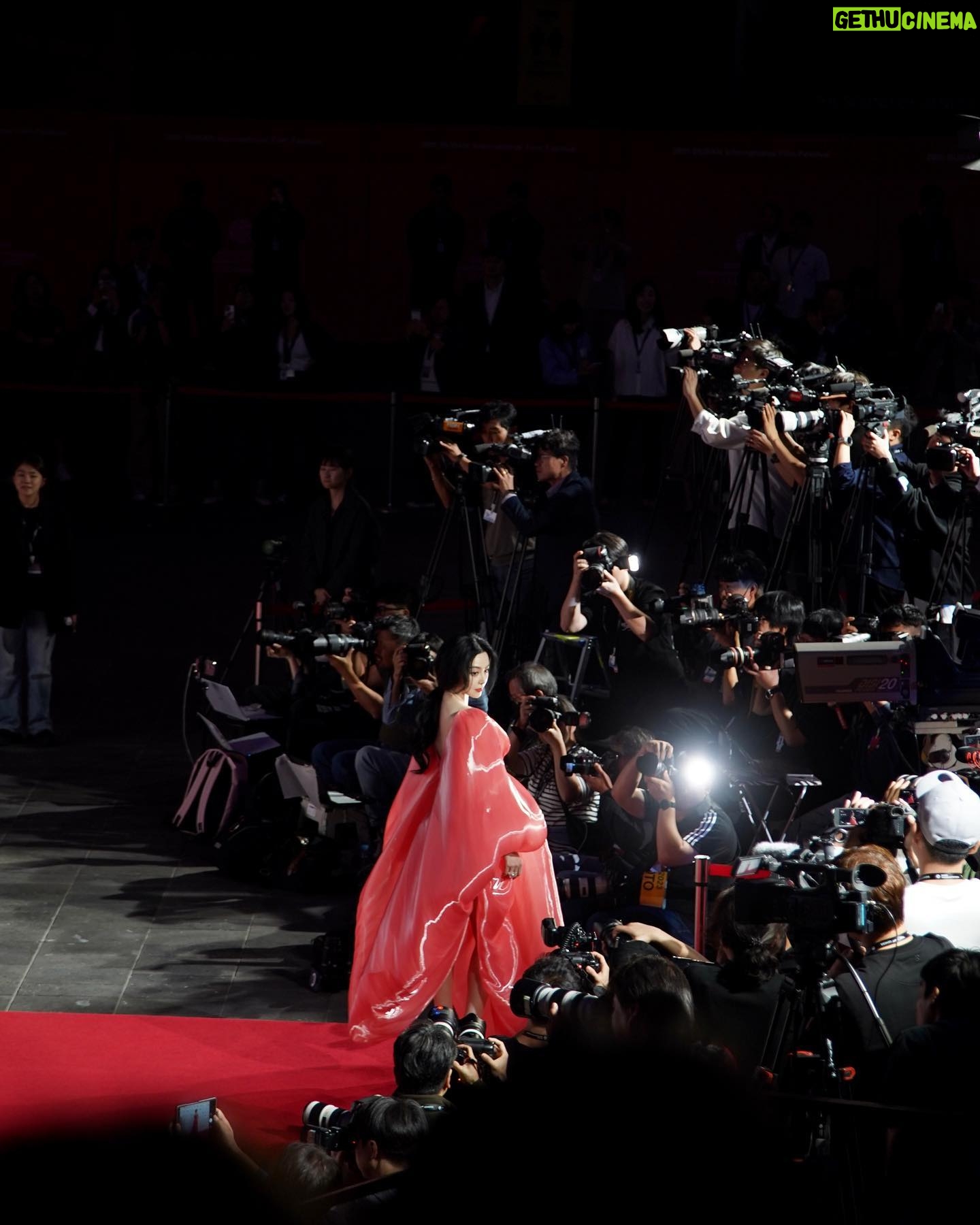Fan Bingbing Instagram - The 28th Busan International Film Festival.
How do you like my jelly dress? 😁