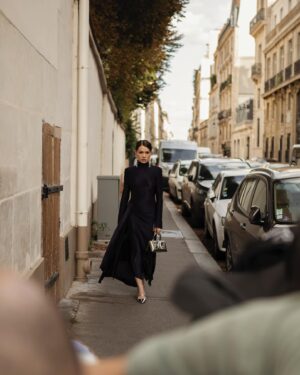 Anna-Maria Sieklucka Instagram - @victoriabeckham is always on point! 🖤

look @victoriabeckham @vitkac 
pic @nadiakrawiecka 

[zaproszenie]

#parisfashionweek #vitkac #victoriabeckham