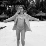 Bar Refaeli Instagram - 🐚
