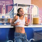 Jessie Reyez Instagram - 🟦🟦🟦🙎🏽‍♀️🟦🟦🟦 #ad
Performed at the CÎROC halftime show during the New York Giants game in celebration of Latino Heritage Month ❤️
.
.
.
. 
.
CÎROC Vodka. Distilled From Fine French Grapes. 40% Alc/Vol. Imported from France by Diageo, New York, NY. Drink responsibly. Don’t share with anyone under legal age.
