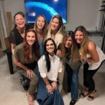Scarlet Ortiz Instagram - Reunión hermosa!!! Siempre es una maravilla verlas!!! @guarita72 @griselmasso @michellebadillooficial @pierangelamarinucci @vanemitter @danielamedina22 #missvenezuela1992