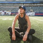 Jessie Reyez Instagram - 🟦🟦🟦🙎🏽‍♀️🟦🟦🟦 #ad
Performed at the CÎROC halftime show during the New York Giants game in celebration of Latino Heritage Month ❤️
.
.
.
. 
.
CÎROC Vodka. Distilled From Fine French Grapes. 40% Alc/Vol. Imported from France by Diageo, New York, NY. Drink responsibly. Don’t share with anyone under legal age.