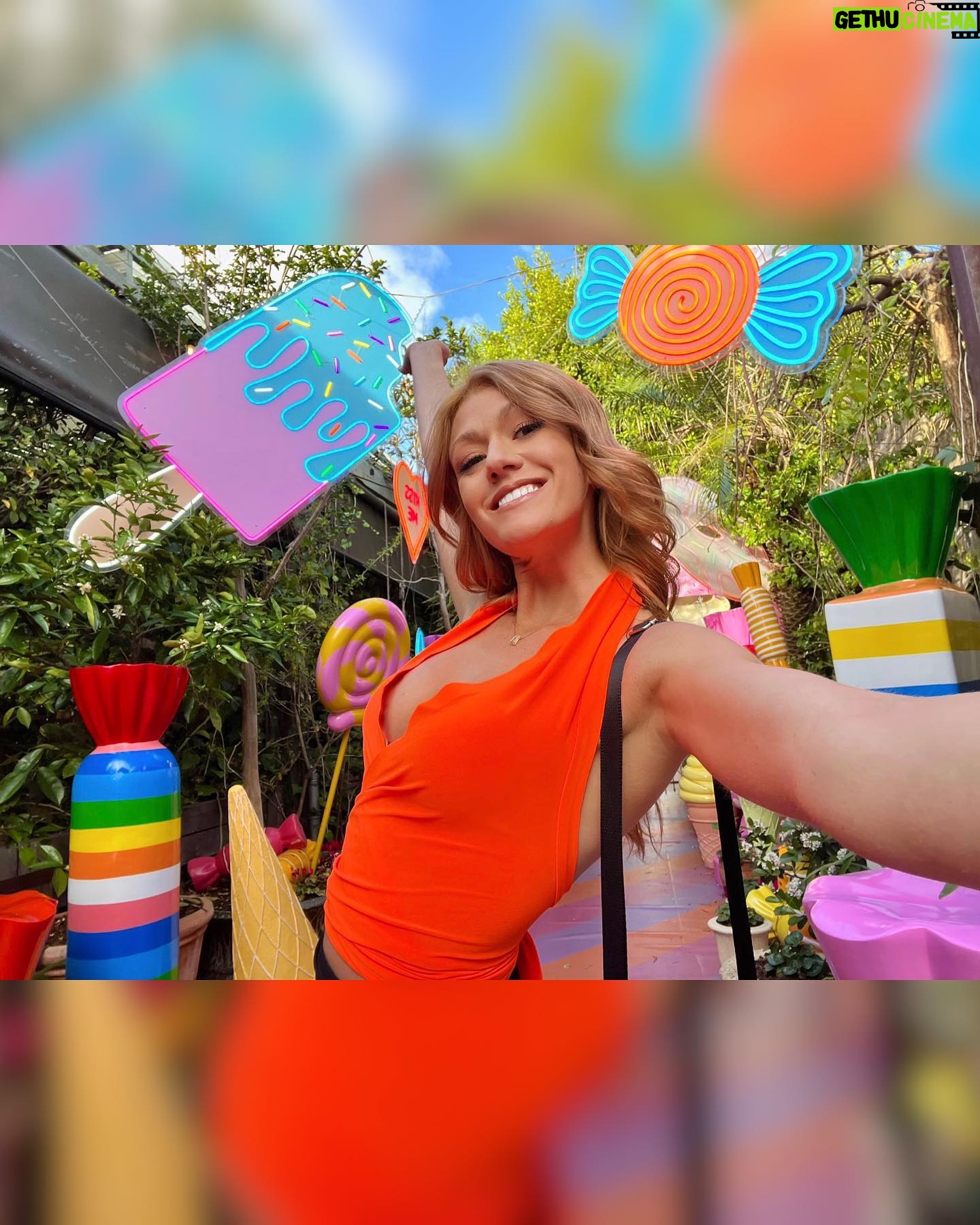 Katherine McNamara Instagram - Gimme some sugar: Australia pt. 2 🍭😋🍬 #sweettooth #Candyland