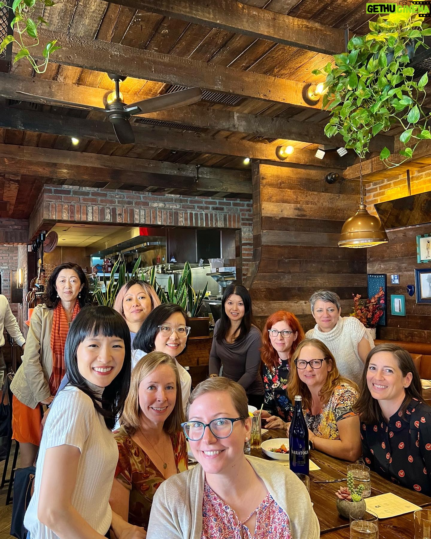 Marie Kondo Instagram - A well-timed trip to New York City meant that I was lucky enough to join a recent KonMari Consultant meet-up in person. As soon as I entered the room, I could feel the buzz of energy — so much celebration, pride, and gratitude! There is something uniquely joyful about sharing stories and support. Each Consultant had a different word to describe their tidying work — “Busy!” “Rewarding!” “Joyful!” I agree with them all! As for the day itself, for me, the word is: Unforgettable.
#konmari #konmariconsultants #mariekondo #sparkjoy
-
If you’re interested, we have an upcoming Info Session where some wonderful KonMari Consultants share their experiences on ”Building a Thriving Business as a KonMari Consultant” soon!
Sign up though the link in bio: 🔗Register for Free Info Session
