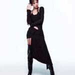 BIBI Instagram - @cosmopolitankorea @qeelinjewellery ❤️🖤