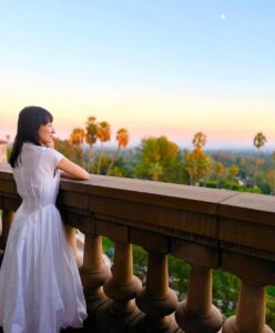 Marie Kondo Instagram - I’ve gotten one year wiser. On my birthday, I always look back on the past year and take a moment to imagine and prospect for the next!

May this year also spark joy!

#sparkjoy #mariekondo #konmarimethod