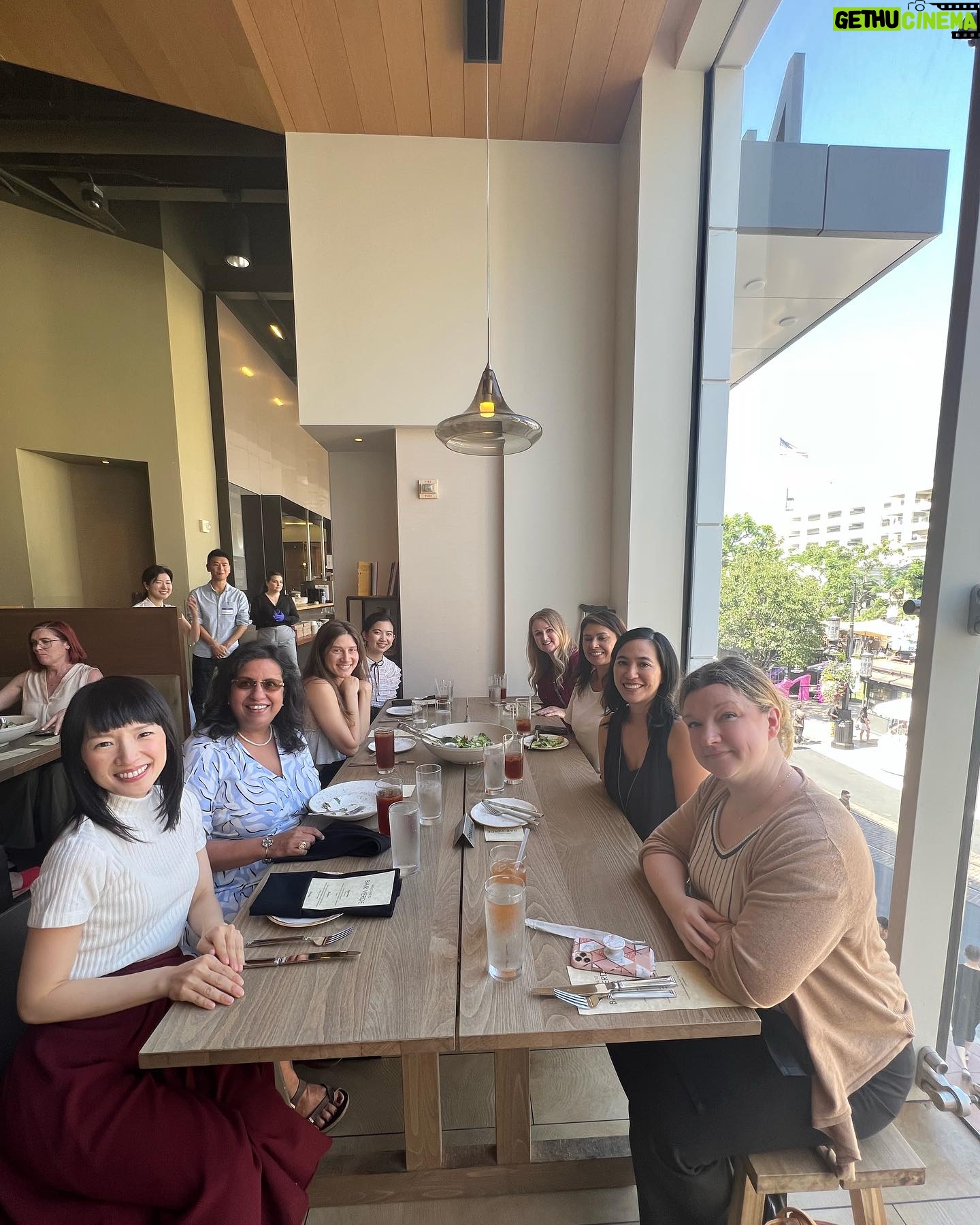 Marie Kondo Instagram - A well-timed trip to New York City meant that I was lucky enough to join a recent KonMari Consultant meet-up in person. As soon as I entered the room, I could feel the buzz of energy — so much celebration, pride, and gratitude! There is something uniquely joyful about sharing stories and support. Each Consultant had a different word to describe their tidying work — “Busy!” “Rewarding!” “Joyful!” I agree with them all! As for the day itself, for me, the word is: Unforgettable.
#konmari #konmariconsultants #mariekondo #sparkjoy
-
If you’re interested, we have an upcoming Info Session where some wonderful KonMari Consultants share their experiences on ”Building a Thriving Business as a KonMari Consultant” soon!
Sign up though the link in bio: 🔗Register for Free Info Session