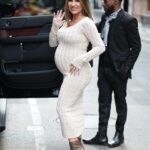 Jessie James Decker Instagram - New York, New York!! Had an amazing time launching and celebrating my newest book  #JustEat in the Big Apple! What a week! Now this  mama is ready to get in some comfy clothes, get back to the fam and relax for the next few days 😅 ( thank you to @thepeninsulanyc for making me feel at home ❤️)