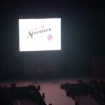 Suzu Hirose Instagram - seventeen夏の学園祭2018
ありがとうございました、、！今年も無事に。
そして卒業しました。6年間本当にありがとう。
楽しすぎたくらい楽しかったけどseventeenに、後輩ちゃんたちに、何も残せてあげれなくて、わたしは先輩方のかっこいい姿を見させてもらい続けてたのに、あー、、何も出来ず終わっちゃう、と思いながら、学園祭を過ごしていました。
ほんっと、頼りなくてヘラヘラしててすみませんでした、、笑

そしてSTモになる前から私の中もカリスマといえば桐谷美玲さんで、今回スペシャルゲストで学園祭に来てくださって、大きなST愛を感じたし、ほんっっっとに、レジェンドなんですよ！！笑。まさかと、学園祭で同じ舞台に立てる事が私のST人生の中で最後の最後に最も感動したことであります、、 そんな幸せな時間が反省しながらもずっとずっと続いておりました。それに後輩ちゃん達が、お手紙くれたり、想いをメールしてくれたり、想像以上にみんなから来て私それがすごく嬉しくて、にやにやしてます。よし、今日からまた頑張ります。
皆さまからのメッセージも、全部読んでます。
いっぱいいっぱいありがとう。感謝です。
動画とか載せてみちゃうね。恥ずかしいけど。
思い出残しておきたいので。
seventeen、あと、お姉。だから今の自分がここにいる。
もちろん、他にも大切な人たちはいます。
事務所の方々も。家族も。友達も。
恩返しできるよう努力します！#長く書きすぎた