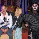 Sarah Michelle Gellar Instagram - So in a break from all the heartbreak in the world… this weekend we finally celebrated our sons 11 birthday. All he wanted was to go @knottsberryfarm for @knottsscaryfarm … consider your wish granted. Swipe to the end to see what it’s like to be a mom at an amusement park with 7 11 year olds, 4 teenage girls and one very brave 8 year old. Also moms… don’t wear a white tank top and do water rides