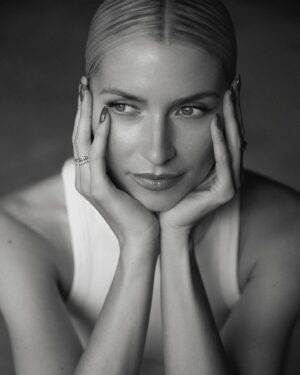 Lena Gercke Instagram - Add a caption 💕 

Shot by the talented @susanbuth 
H m by my 💕 @benmayerprofessional
