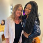 Juliana Alves Instagram – Estamos vivendo o que os (as) especialistas em SEXUALIDADE, chamam de “A TERCEIRA REVOLUÇÃO DO DESEJO FEMININO”. Você sabe quais foram as outras? Consegue entender porque VOCÊ também faz parte dessa revolução? Esse é assunto do primeiro episódio do quadro PRAZER, RENATA que estréia no @showdavida nesse domingo e eu estarei participando junto com @renataceribelli ,  @arletesallesoficial e @claramoneke. Falamos de prazer, iniciação sexual e, claro, VIBRADORES! 

Estou muito feliz com essa conversa tão diversa e acolhedora com essas mulheres especiais.
Um assunto de toda a sociedade. Que mais mulheres sejam felizes e tenham o prazer que merecem!

É hoje no @showdavida!