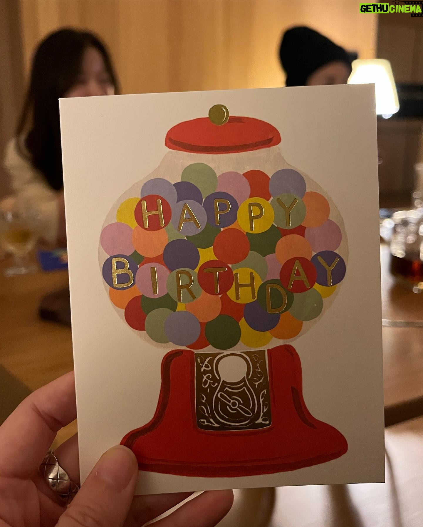 Han Hyo-joo Instagram - Thank you so much for celebrating my birthday. 🤍
