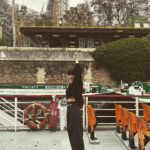 Suzu Hirose Instagram – まだまだ余韻。。🤍
Thank you, LOUIS VUITTON