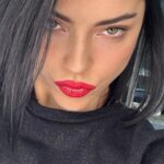 Merve Boluğur Instagram -