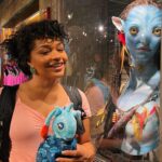 Juliana Alves Instagram – Memórias de viagem!
Essa experiência que nos encantou com o universo de Avatar, que foi o tema da festa da Yolanda esse ano 💜💙
#TBT
#yolandachegou #yolanda6anos #avatar2 #ocaminhodaagua #viagem