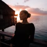 Kinsey Wolanski Instagram - Moorea Tahiti recommendations ❤️ 
Swimming with humpback whales- @mooreamoanatours 
Best hotel- @manavamoorea 
Best house to rent- @mooreaherelodge 
Hikes- magic mountain and belevedere lookout