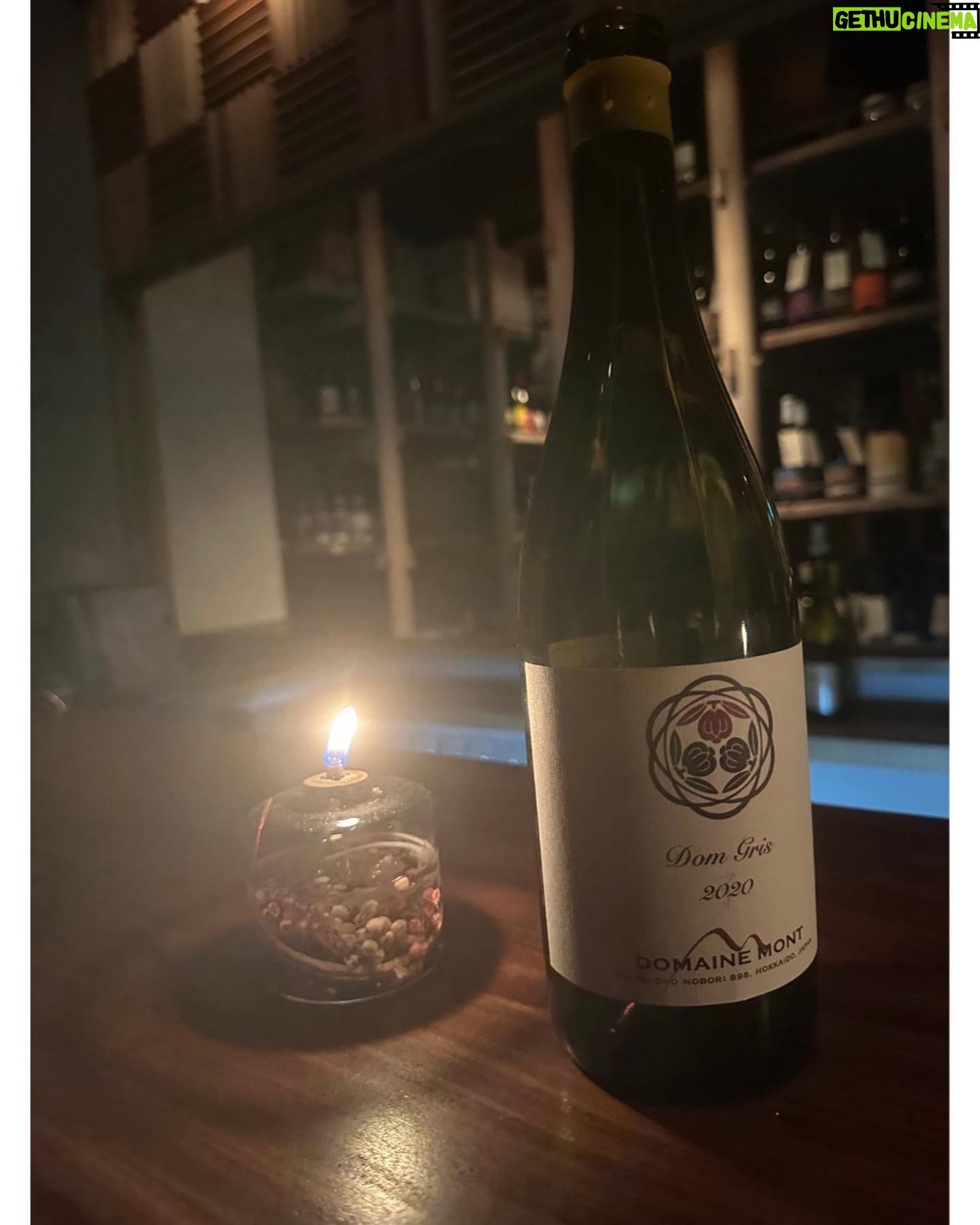 Nozomi Sasaki Instagram - 名古屋旅記録♡
1枚目〜4枚目
念願の#パラダイスナチュール🍷
素敵な空間で音楽を聴きながら美味しいナチュラルワインを飲むことが出来ました✨
5枚目〜8枚目
#まねき寿司 🍣
お寿司が出てくるまでのお料理に感動!
そしてお寿司も勿論美味しかった…🥹
9枚目は一緒に行った仲良し家族の娘ちゃんが、どこまで小さく鶴を折れるか!?の本気を見せてくれました❤︎
10枚目#レゴランド ‼️
また来ます名古屋🫶
#名古屋