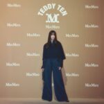 Han Hyo-joo Instagram - @maxmara 

Happy 10th anniversary Teddy
#TEDDYTEN 🐻🧸🤎
#MaxMaraTeddyTen