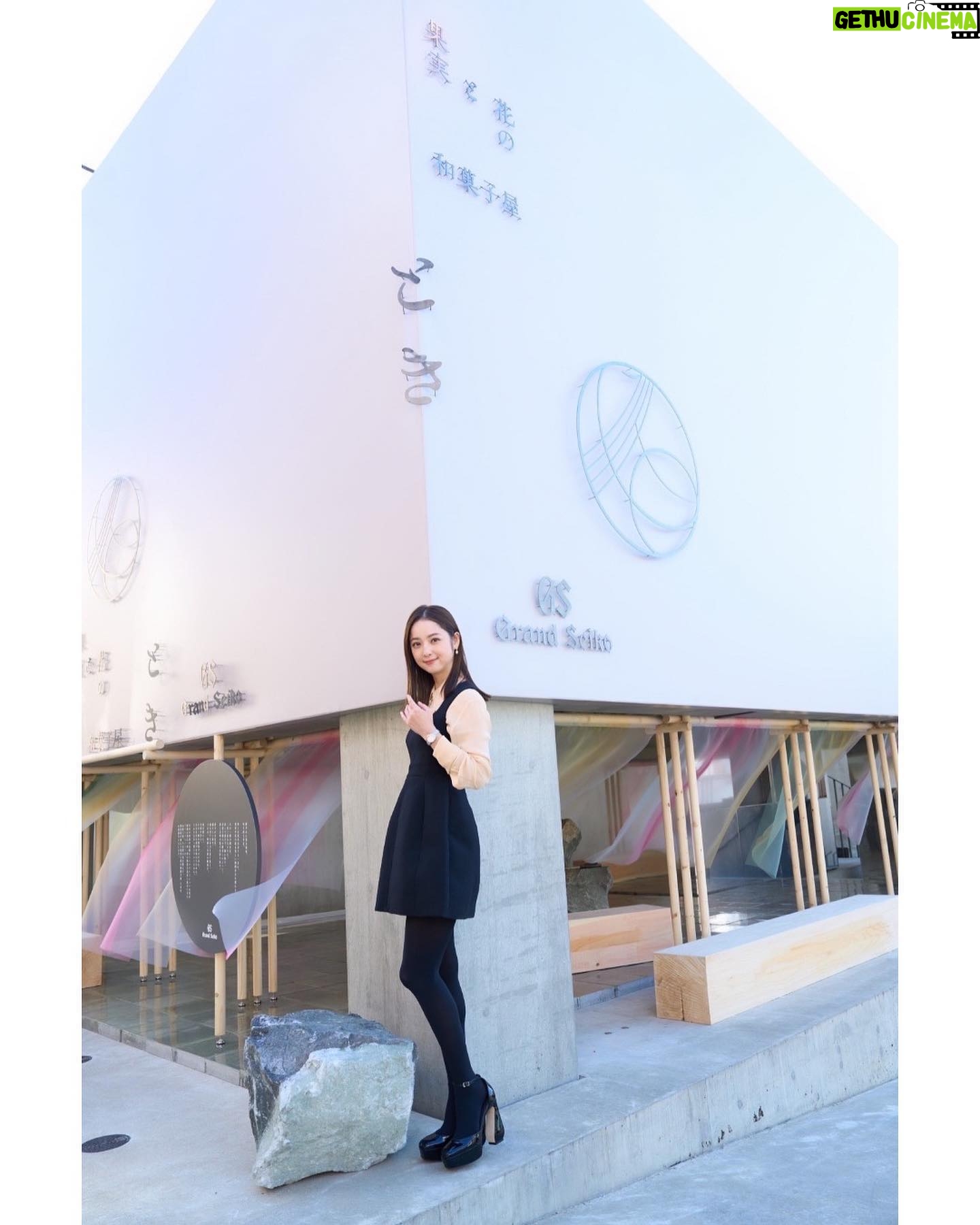 Nozomi Sasaki Instagram - .
「Grand Seiko 果実と花の和菓子屋 とき」
「ときを食(は)む和菓子。」
一足先にお邪魔してきました🍵
中に入った瞬間の広がりのある気持ちいい空間を是非、感じていただけたらと思います。
いちじくのパフェ、美味しかったな…︎❤︎
—————
10月27日(金)〜11月5日(日)の10日間限定で、神宮前・StandBy(スタンドバイ)にてオープン。
この一瞬を生きる生命力や美しさ・瑞々しさを表現できる“果実と花”をメインテーマに据え、フレッシュで軽やかなラグジュアリーの世界観を創り上げています。
#pr #grandseiko #和菓子屋とき #aliveintime #グランドセイコー