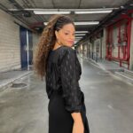 Juliana Alves Instagram – Parece um sonho. É foi real!
Uma sensação indescritível. Estar pertinho de um grande ídolo e participar de uma homenagem única. 
Assistam esse programa lindo!
Foi mágico.
Djavan merece!