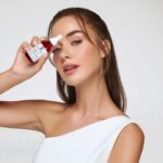Bensu Soral Instagram - Dermatologların en çok reçetelediği marka La Roche-Posay’den yeni Retinol B3 Serum!

Favorilerimi hatırlayanlarınız vardır;

💙 Nem ve sıkılık için HyaluB5 Serum!

💜 Koyu leke karşıtı bakım için Niacinamide10 Serum!

🧡 Anında ışıltı için VitaminC10 Serum!

Ve gece rutinlerimin vazgeçilmezi;

❤️ Hassas ciltlerdeki kırışıklık görümüne karşı güçlü, uzman çözüm Retinol B3 Serum!

Kimler deneyimledi?

#oserumbuserum #larocheposay @larocheposay

#işbirliği