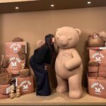 Han Hyo-joo Instagram - @maxmara 

Happy 10th anniversary Teddy
#TEDDYTEN 🐻🧸🤎
#MaxMaraTeddyTen